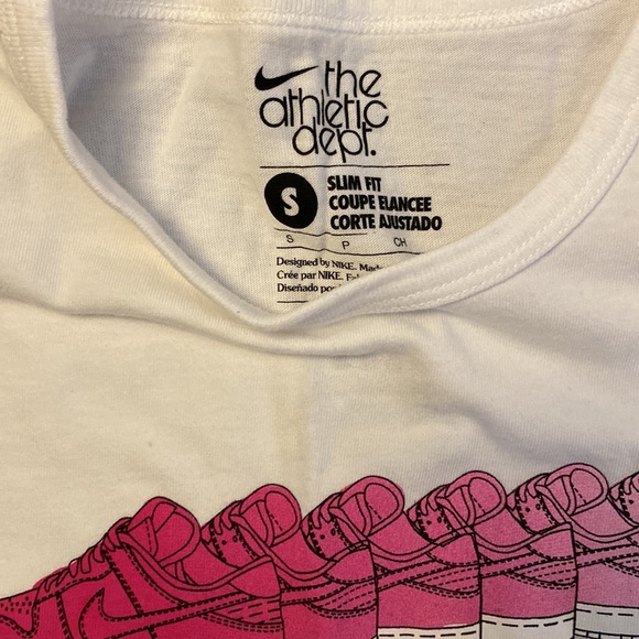 Nike T-Shirt (free if bundled) - Picture 5 of 5